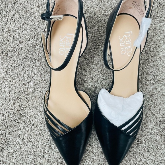 Franco Sarto Talana Black Pointed Heels NEW - Picture 3 of 7